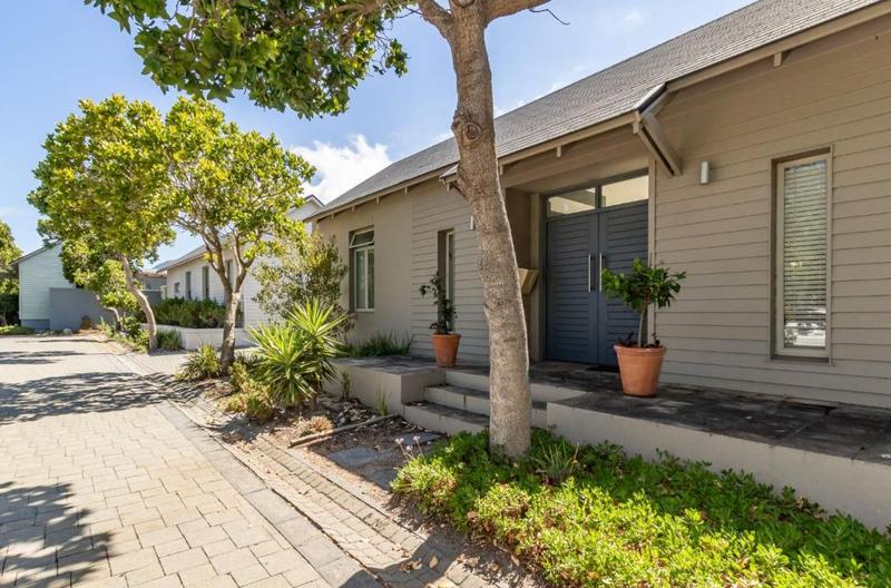 To Let 3 Bedroom Property for Rent in Lake Michelle Western Cape